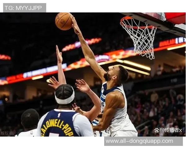 芬奇谈戈贝尔缺席第四节防守困境球队内线失守亟需调整策略 芬奇谈戈贝尔缺席第四节防守困境球队内线失守亟需调整策略