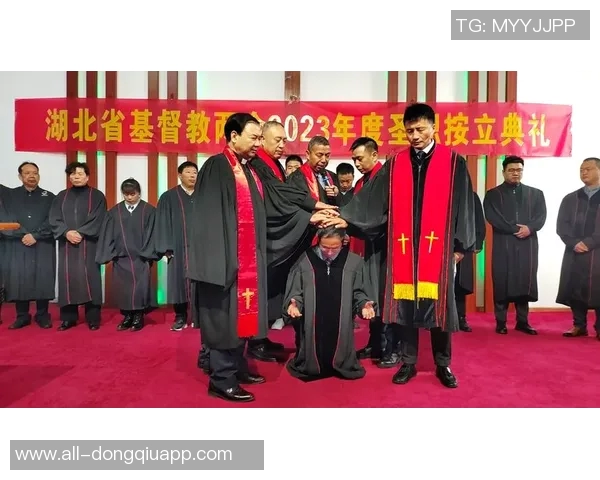 小波特谈婚姻观:神圣无需政府认证牧师宣誓足矣 小波特谈婚姻观:神圣无需政府认证牧师宣誓足矣